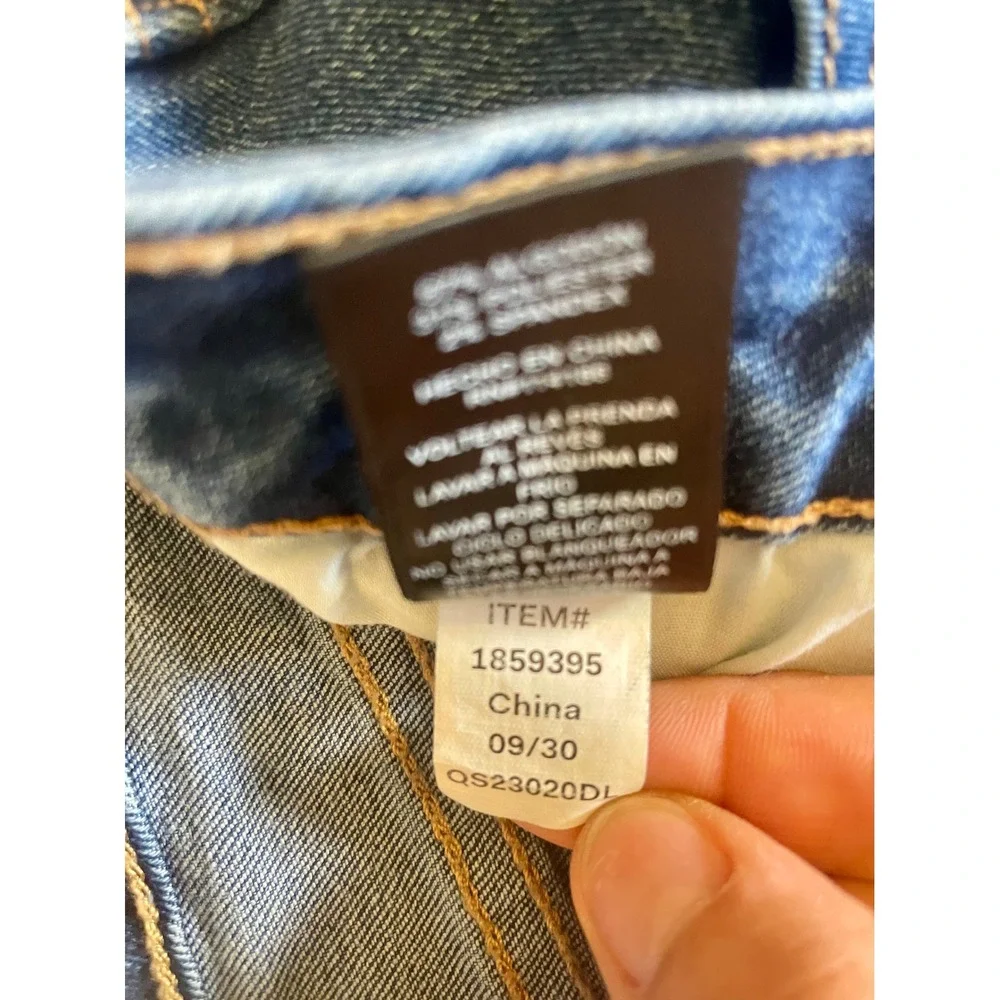 Frye Women's High Rise Cuffed Crop Jeans Size 12/31 Blue Stretch Straight Leg